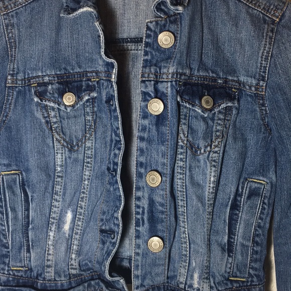 AE Classic Distressed Jean Jacket - XS - Picture 3 of 8